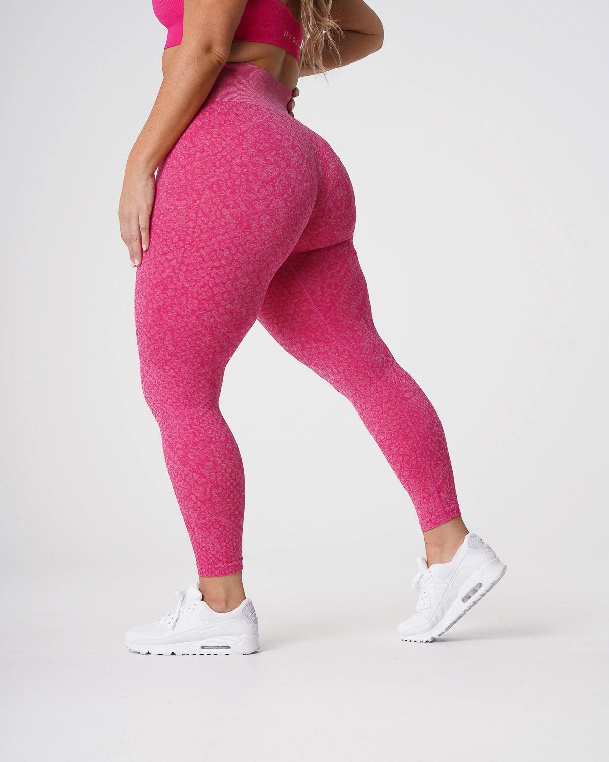 Fuchsia Snakeskin Seamless Leggings 5 Fuchsia Snakeskin Seamless Leggings - Image 3