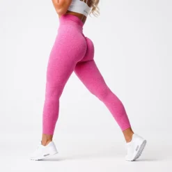 Fuchsia Scrunch Seamless Leggings
