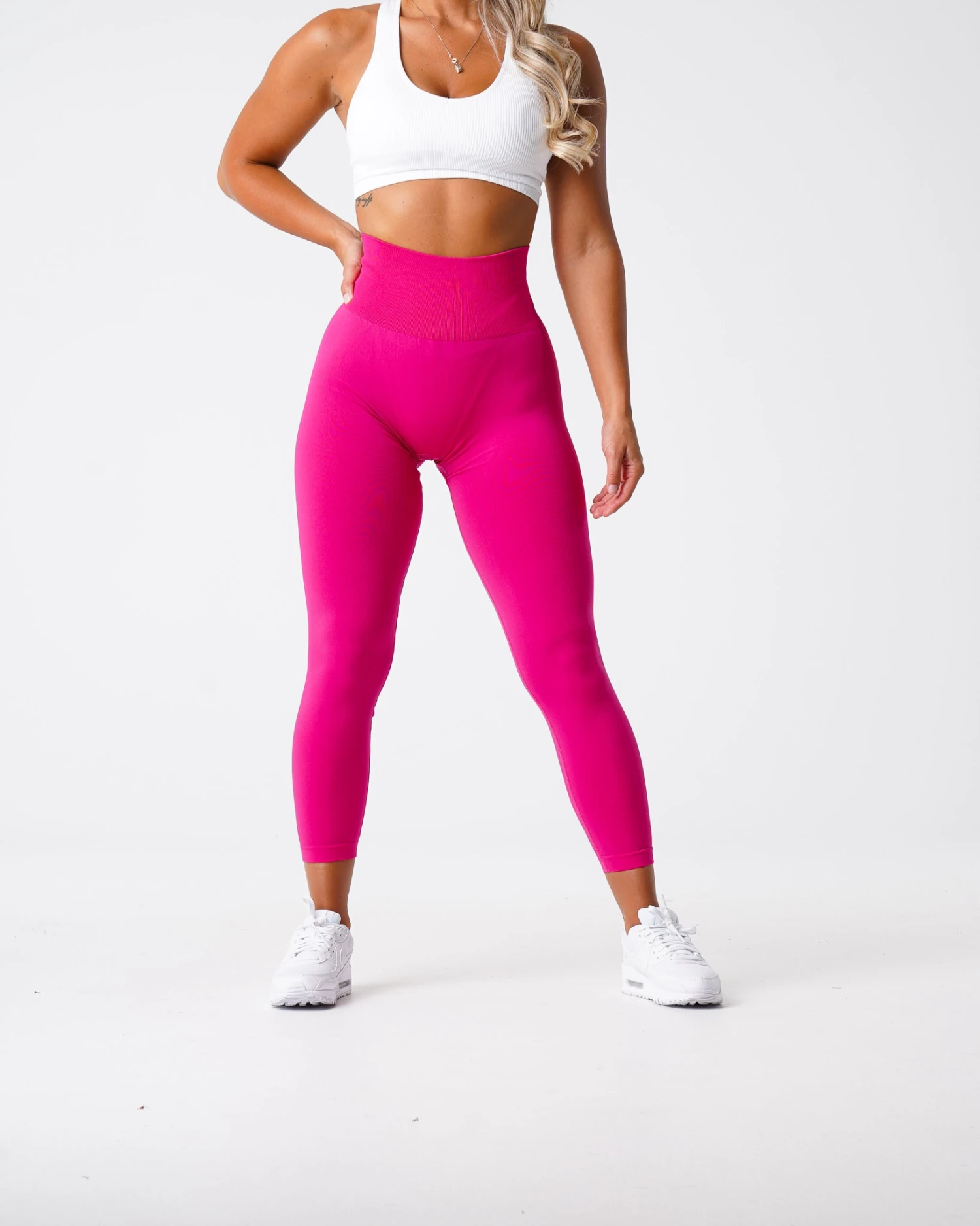 Magenta Solid Seamless Leggings 6 Magenta Solid Seamless Leggings - Image 4