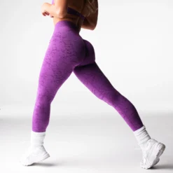 Ultraviolet Breakthrough Seamless Leggings -NVGTN Store DSC00425 1