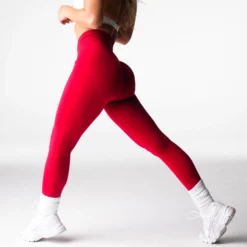 Cherry Red Discover Seamless Leggings -NVGTN Store DSC00455