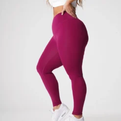 Berry Signature 2.0 Leggings -NVGTN Store DSC00482