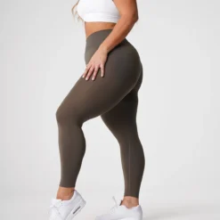 Olive Solid Seamless Leggings -NVGTN Store DSC00505