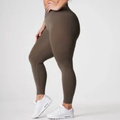 Olive Solid Seamless Leggings -NVGTN Store DSC00507
