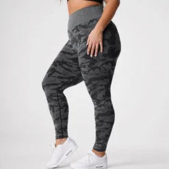 Black Camo Seamless Leggings -NVGTN Store DSC00546