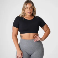 Black Open Back Tee -NVGTN Store DSC00557