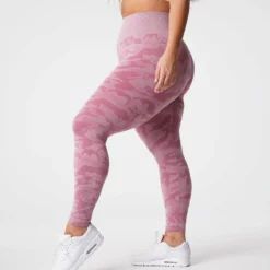 Pastel Pink Camo Seamless Leggings -NVGTN Store DSC00712