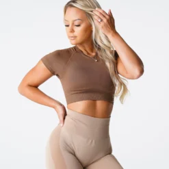 Mocha Vortex Seamless Bra Top -NVGTN Store DSC01260 2abf7d93 0dbd 4974 ab55 4c4d61d0b817