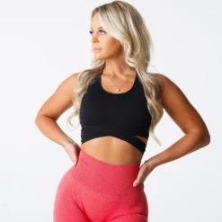 Black Sculpt Seamless Bra Top -NVGTN Store DSC01537