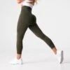 Olive Shape Seamless Leggings -NVGTN Store DSC01716