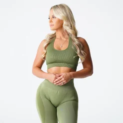 Meadow Limitless Ribbed Seamless Halter Bra