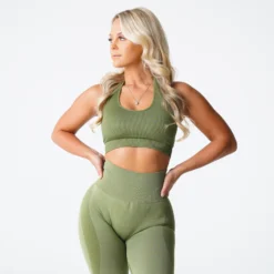 Meadow Limitless Ribbed Seamless Halter Bra -NVGTN Store DSC02156