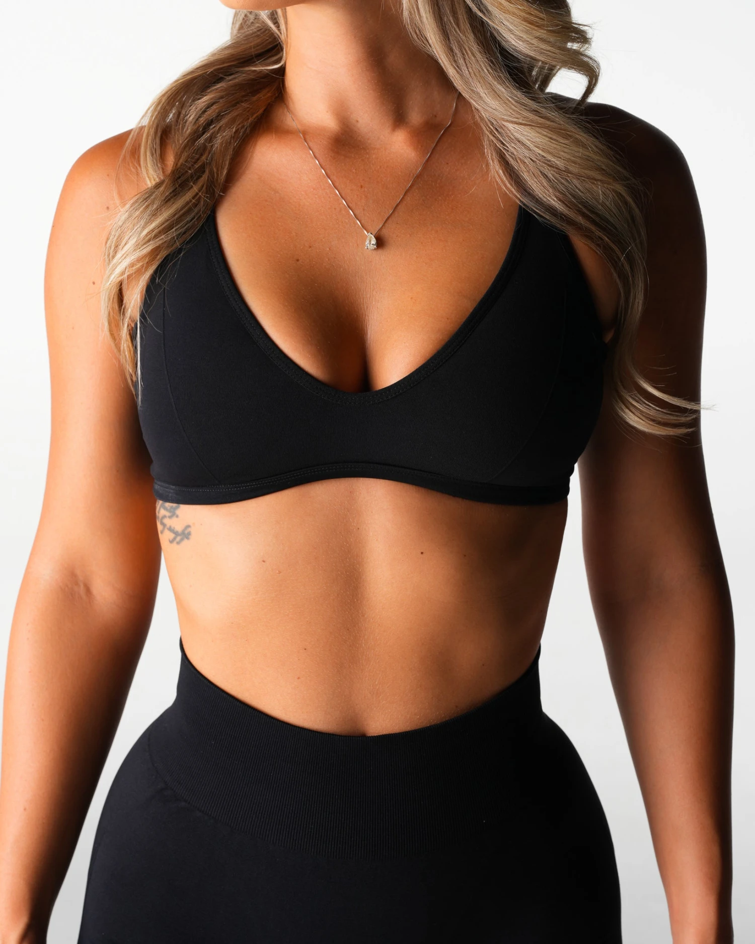 Black Edge Seamless Bra 6 Black Edge Seamless Bra - Image 4