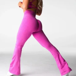 Maui Iconic Seamless Flare Leggings -NVGTN Store DSC02742