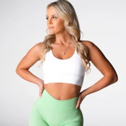 White Enchant Seamless Bra -NVGTN Store DSC02890