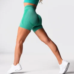 Mistletoe Contour Seamless Shorts -NVGTN Store DSC02894 24ad2c64 819b 4a6e 838b d9eaffbbe8c6