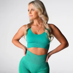 Mistletoe Enchant Seamless Bra -NVGTN Store DSC02908