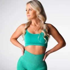 Mistletoe Invincible Seamless Bra -NVGTN Store DSC02912