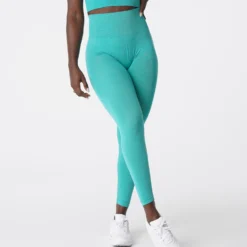 Turquoise Curve Seamless Leggings -NVGTN Store DSC02973