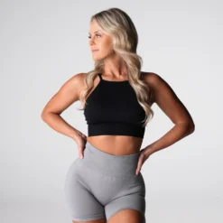 Black Strive Seamless Bra -NVGTN Store DSC03136 d41b320c 3341 47ba 9b1d 9d72602345bb