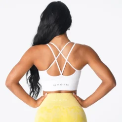 White Flourish Seamless Bra -NVGTN Store DSC03341