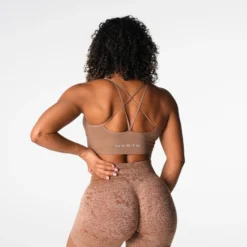 Sand Flourish Seamless Bra -NVGTN Store DSC03530 e4adb11c c4cb 45d7 ae48 d8f716cd08d0