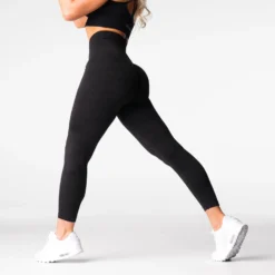 Black Digital Seamless Leggings -NVGTN Store DSC03615 d450137e 97a9 4a89 9afd fb420a1f57e0