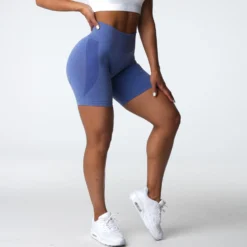 Royale Contour Seamless Shorts -NVGTN Store DSC03674