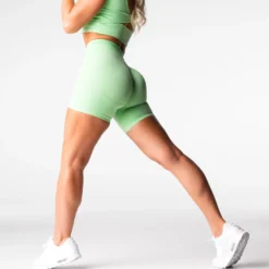 Pistachio Mid Rise Contour Seamless Shorts -NVGTN Store DSC03704