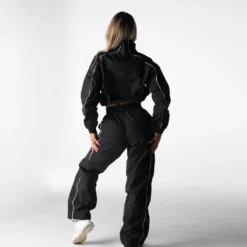 Black Stride Windbreaker Jacket -NVGTN Store DSC04264 7f4b282a f49c 4d10 bd80 9025aa737598