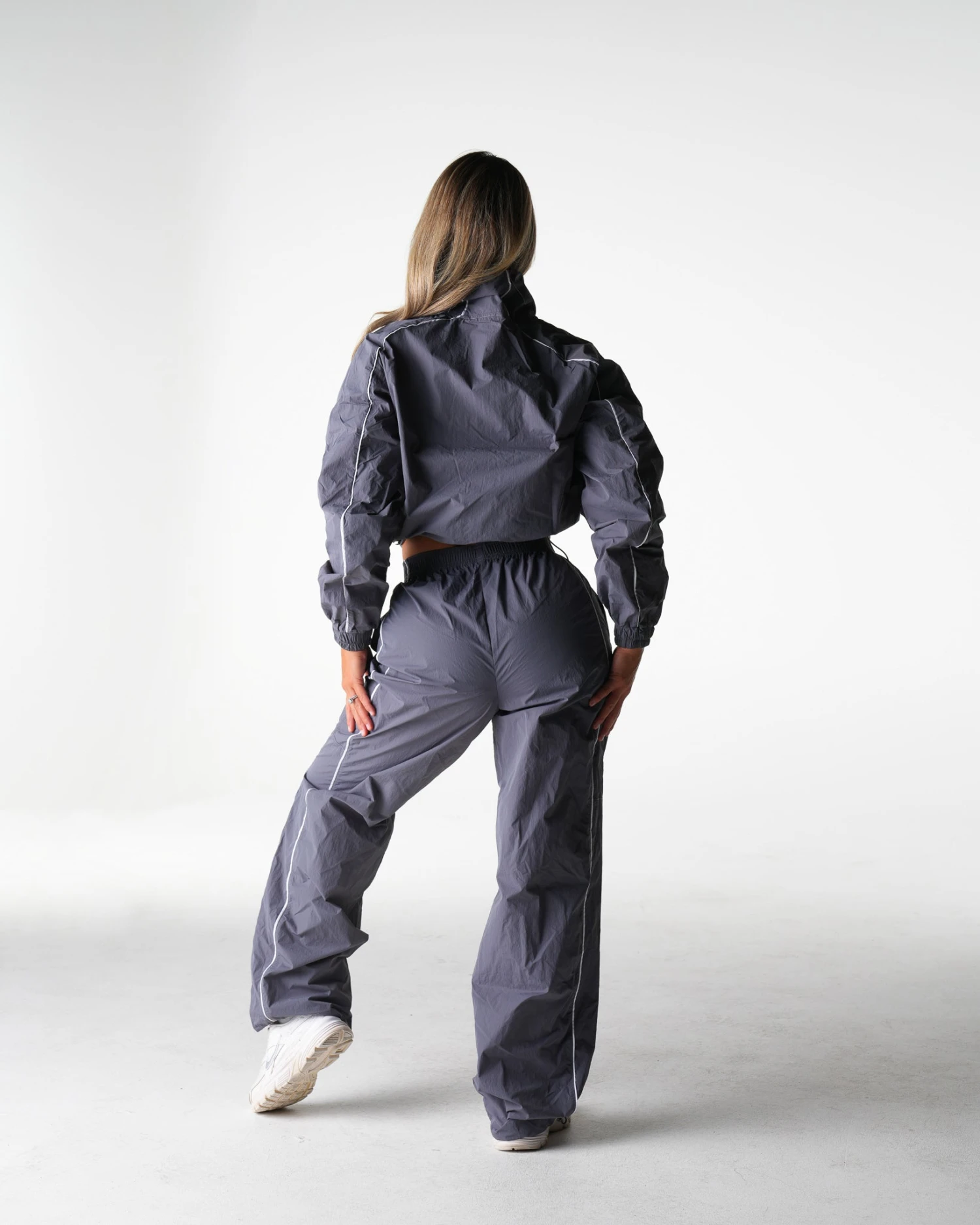 Grey Stride Windbreaker Jacket 6 Grey Stride Windbreaker Jacket - Image 4