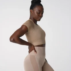 Beige Vortex Seamless Bra Top -NVGTN Store DSC04340