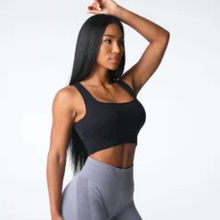 Black Empower Seamless Bra -NVGTN Store DSC04487