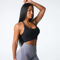 Black Virtue Seamless Bra -NVGTN Store DSC04503