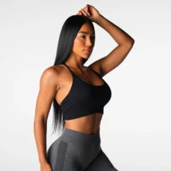 Black Wander Seamless Bra -NVGTN Store DSC05140