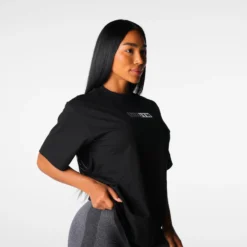 Black Muscle Mommy Graphic Tee -NVGTN Store DSC05148