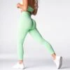 Pistachio Geo Seamless Leggings -NVGTN Store DSC05519