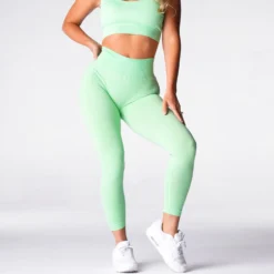Pistachio Geo Seamless Leggings -NVGTN Store DSC05521