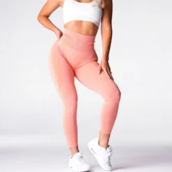 Peach Contour Seamless Leggings -NVGTN Store DSC05531