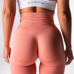 Peach Contour Seamless Leggings -NVGTN Store DSC05532