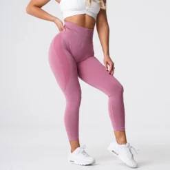 Pastel Pink Contour Seamless Leggings -NVGTN Store DSC05853
