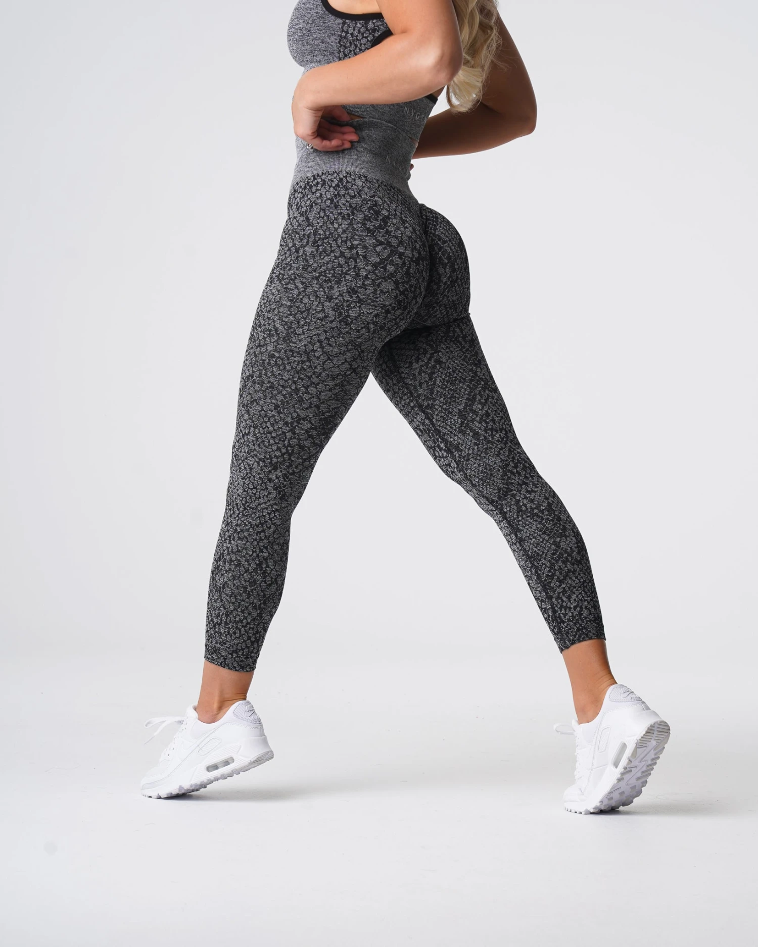 Black Speckled Snakeskin Seamless Leggings 6 Black Speckled Snakeskin Seamless Leggings - Image 4