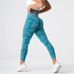 Teal Camo Seamless Leggings -NVGTN Store DSC05930