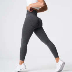 Black Speckled Curve Seamless Leggings -NVGTN Store DSC06021