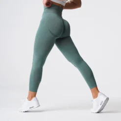 Forest Green Curve Seamless Leggings -NVGTN Store DSC06049