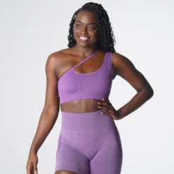 Violet Streamline Seamless Bra -NVGTN Store DSC06305