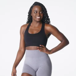 Black Surge Seamless Bra -NVGTN Store DSC06412