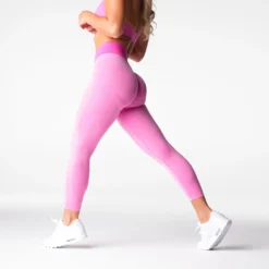 Bubble Gum Pink Knockout Seamless Leggings 9 Bubble Gum Pink Knockout Seamless Leggings -NVGTN Store DSC06651