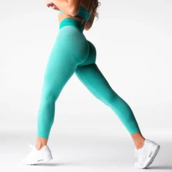 Turquoise Knockout Seamless Leggings -NVGTN Store DSC06716