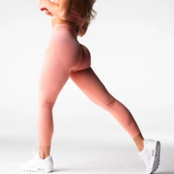Peach Figure Seamless Leggings